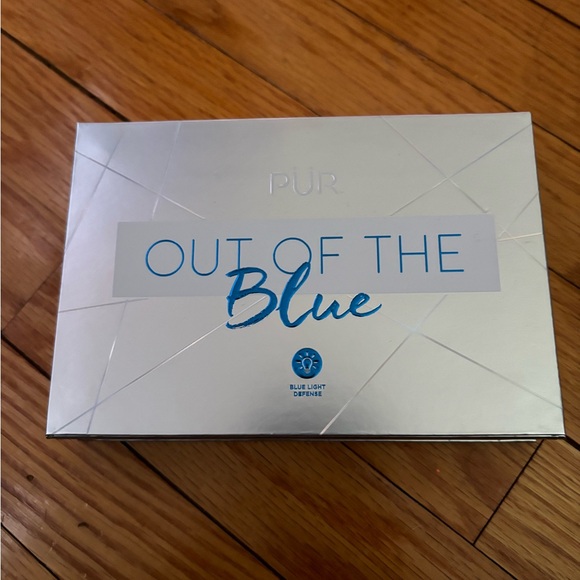 Brand new eyeshadow - Picture 2 of 4